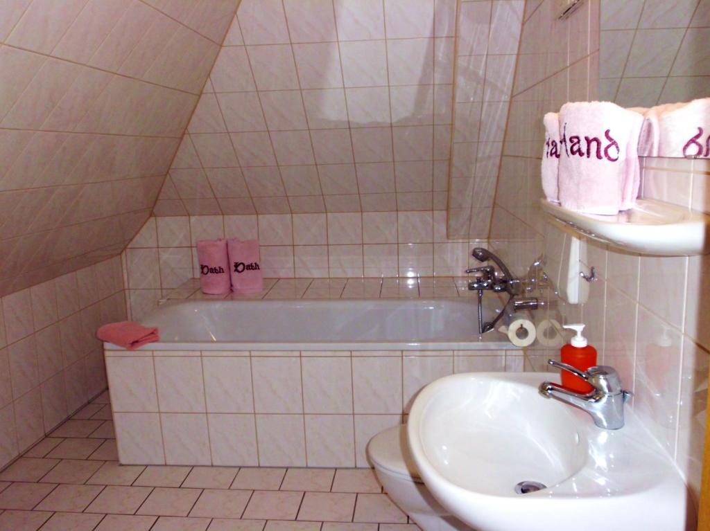 Thuringer Hof Hildburghausen Hotel Room photo